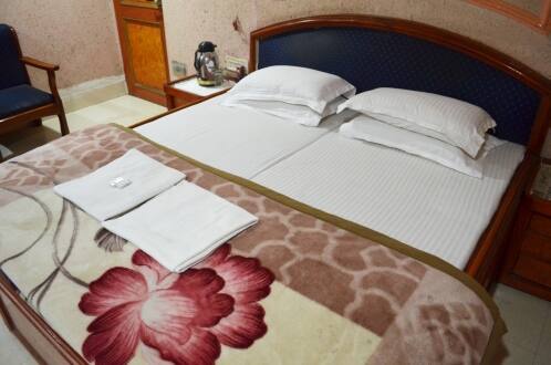 New International Hotel, Varanasi 2